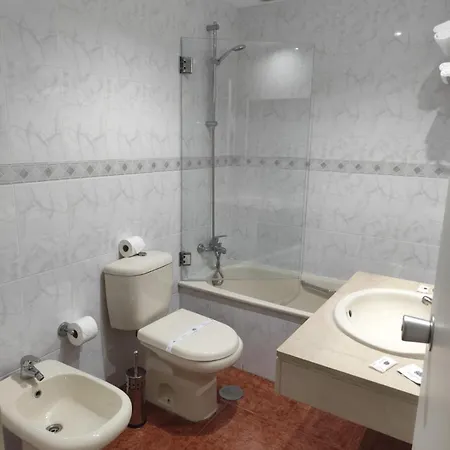 Hotel Dom 2*