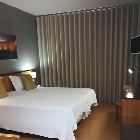 Hotel Dom 2*