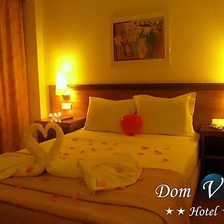 Hotel Dom 2*