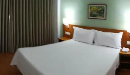 Hotel Dom 2*